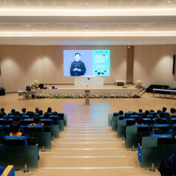 ICT Mahidol organized the “Rehearsal for the Graduation Ceremony and Group Photo Session in Academic Regalia for the Academic Year 2023”