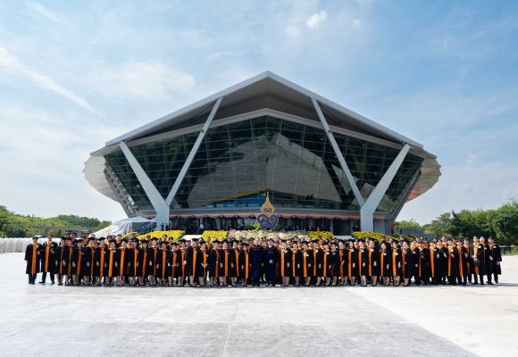 ICT Mahidol graduates attended Mahidol University’s Graduation Ceremony for the Academic Year 2023