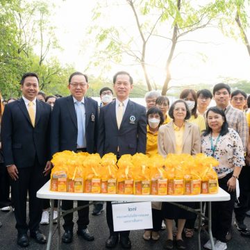 ICT Mahidol participated in the merit-making ceremony on the occasion of the Memorial Day for His Majesty the late King Bhumibol Adulyadej the Great