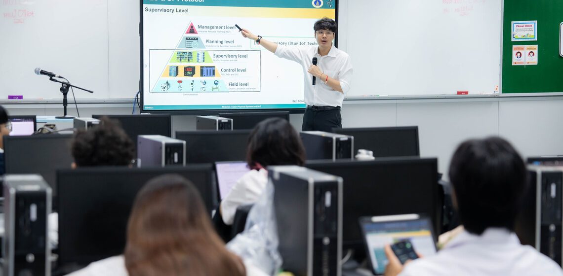 ICT Mahidol hosted a special talk on “Industrial Internet of Things (IIoT)”