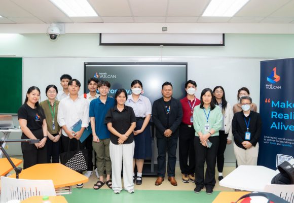 ICT Mahidol, in collaboration with Bluebik Vulcan Co., Ltd., organized the academic seminar “MUICT-AST The Series: Empowering Tech Innovation through Security, Agility, and Design” on the topic of “Microservices Design.”